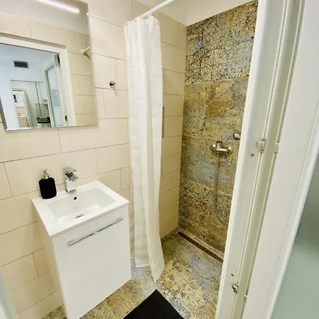 Koper2stay * Κόπερ