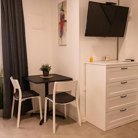 Koper2stay Apartman *